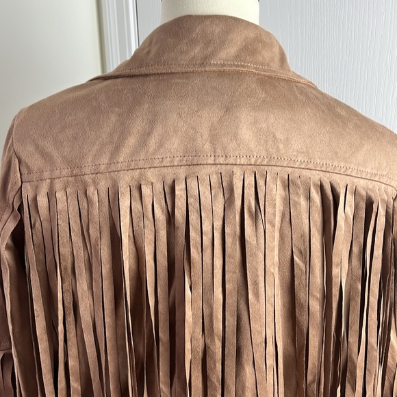 Western Style Fringed Jacket - Picture 6 of 12